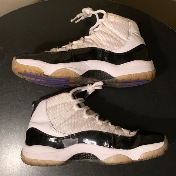 Air Jordan 11 Concord - Picture 3 of 7